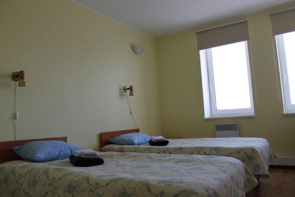 Kuressaare Airport Guest House Exterior foto