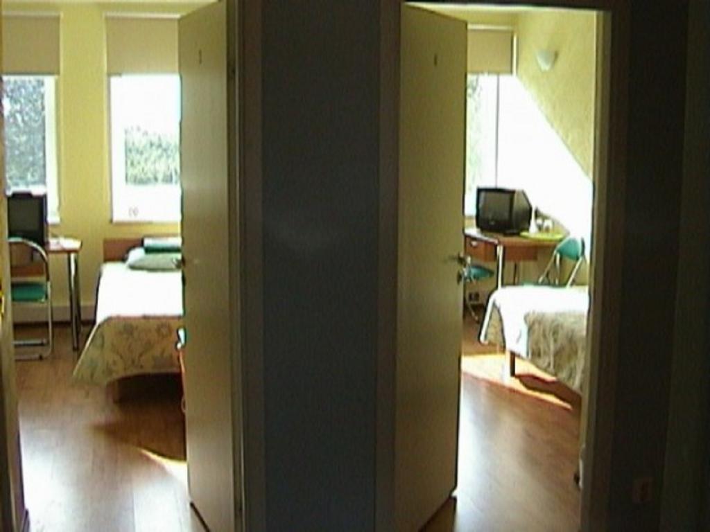 Kuressaare Airport Guest House Exterior foto